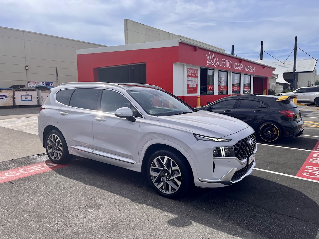 Majestic 1 Car wash | Detailing Services– Salamander Bay NSW | 2 Town Centre Cct, Salamander Bay NSW 2317, Australia | Phone: (02) 4062 7403