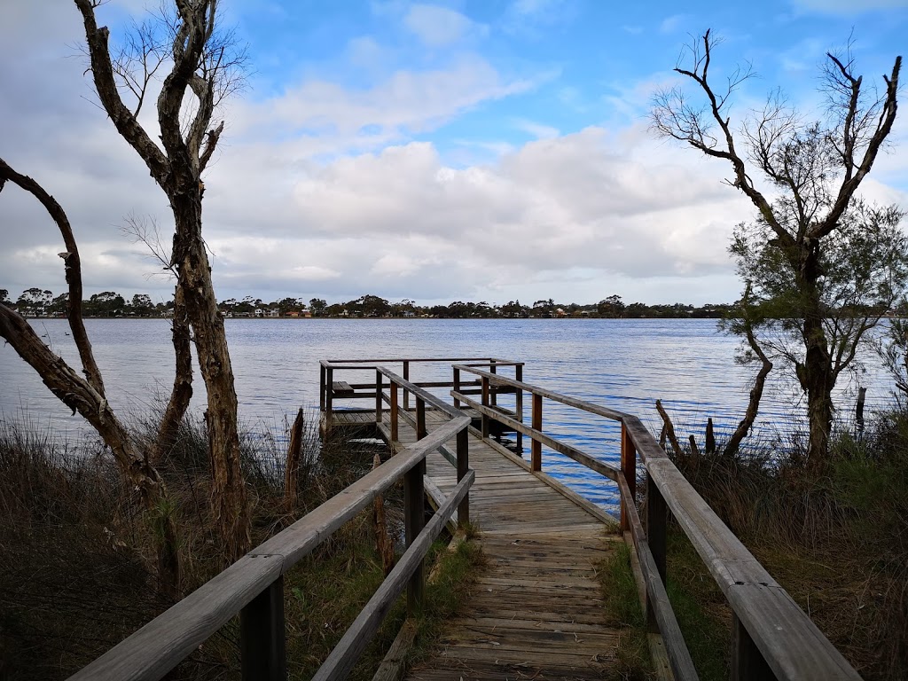 Andrew Thompson Park River Viewing Jetty | park | Waterford Ave, Waterford WA 6152, Australia
