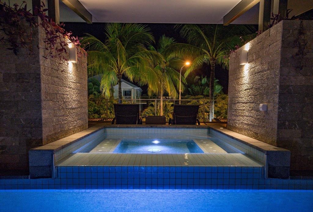 Coconut Grove Apartments Port Douglas | 56 Macrossan St, Port Douglas QLD 4877, Australia | Phone: (07) 4099 0600