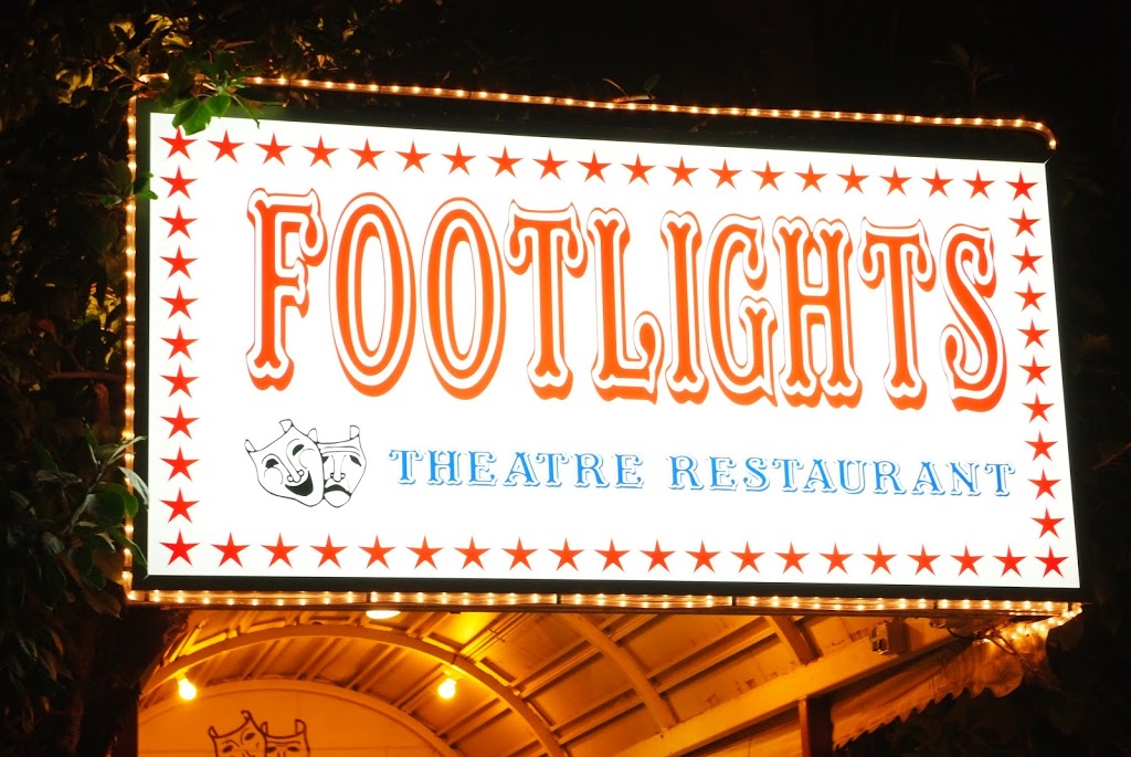 Footlights Theatre Restaurant | restaurant | 123 Rockhampton Rd, Yeppoon QLD 4703, Australia | 0749392399 OR +61 7 4939 2399