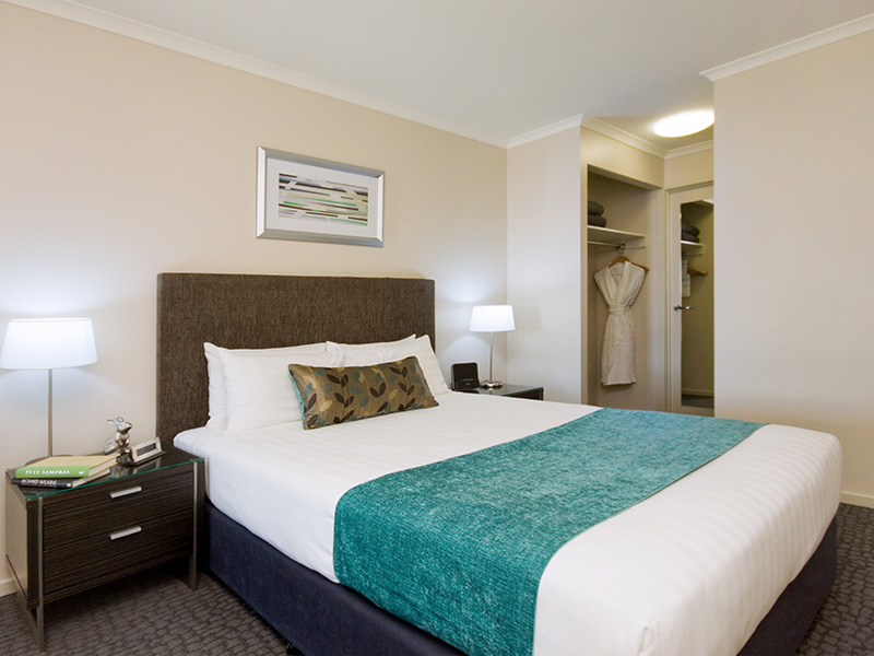 Pacific Suites Canberra | 100 Northbourne Ave, Canberra ACT 2601, Australia | Phone: (02) 6262 6266