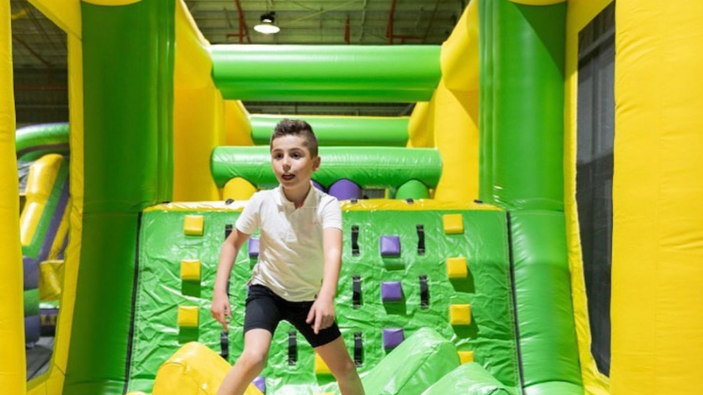 Illawarra Inflatable Play Centre | 2/243 Shellharbour Rd, Warrawong NSW 2502, Australia | Phone: (02) 4275 2929