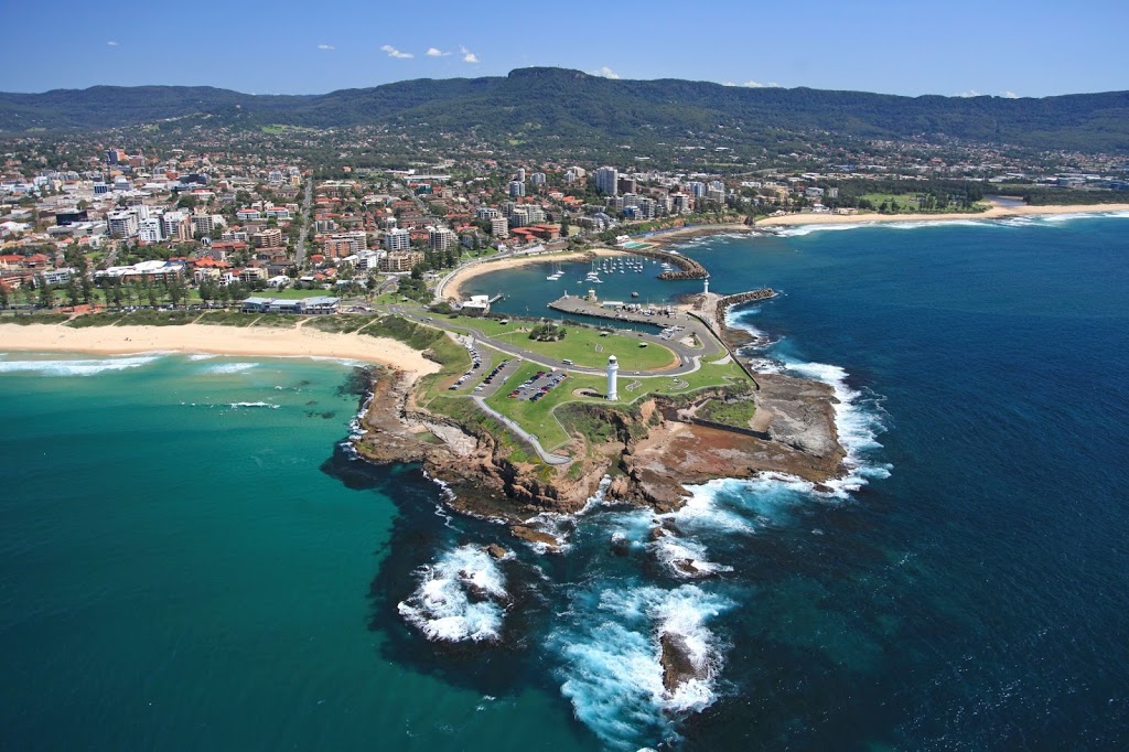 Wollongong Visitor Information Centre | travel agency | 93 Crown St, Wollongong NSW 2500, Australia | 0242675910 OR +61 2 4267 5910