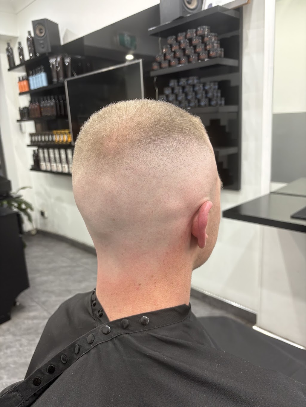 ERFAN Barber | 46B Darlinghurst Rd, Potts Point NSW 2011, Australia | Phone: 0437 757 777