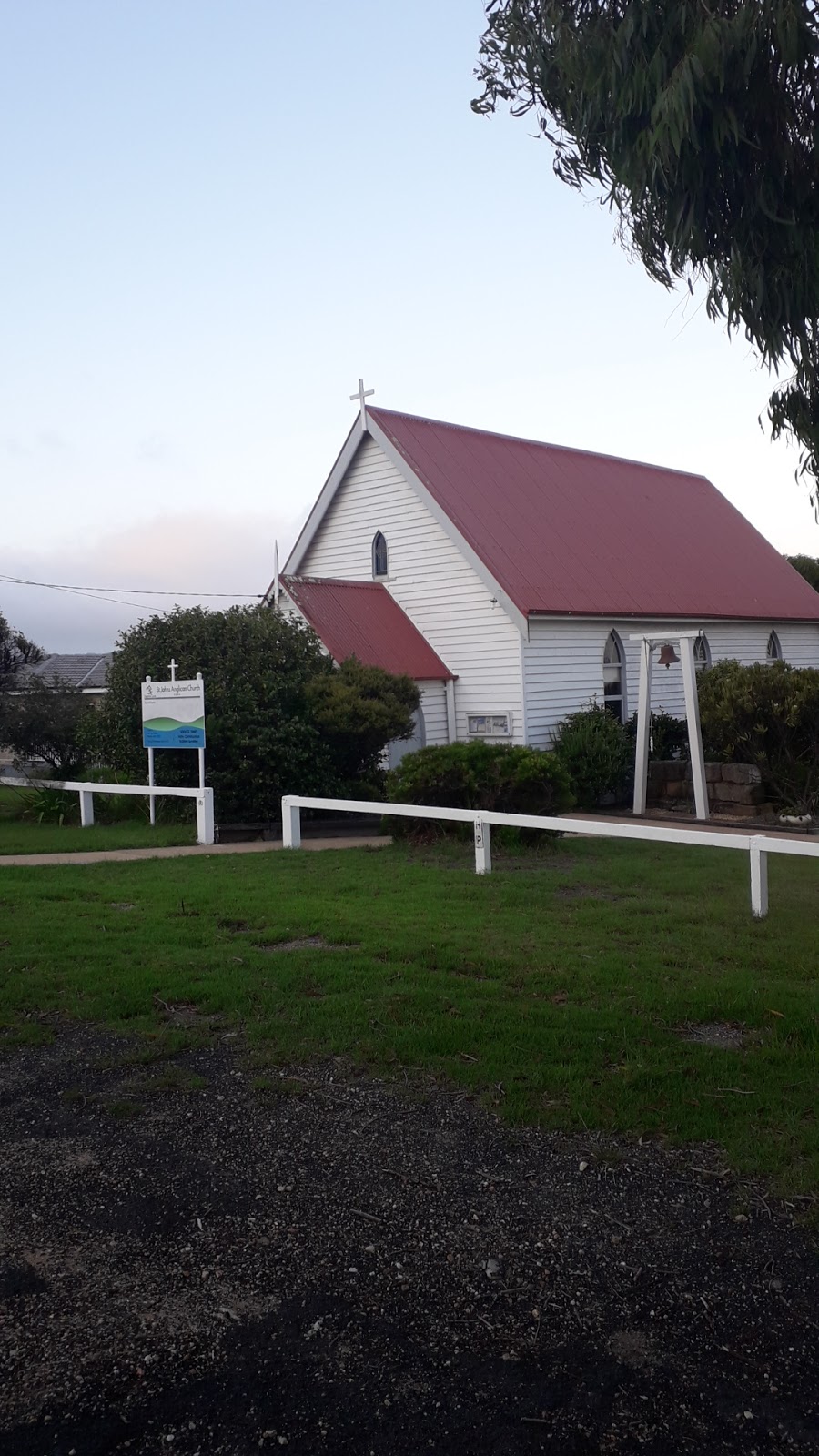 Saint Johns Anglican Church | church | 98 Calle Calle St, Eden NSW 2551, Australia | 0264961251 OR +61 2 6496 1251