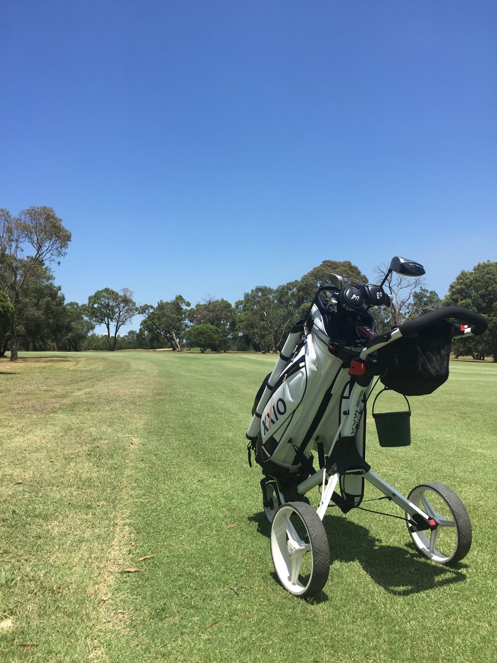 Churchill Park Golf Club | 113 Churchill Park Dr, Endeavour Hills VIC 3802, Australia | Phone: (03) 9700 4494