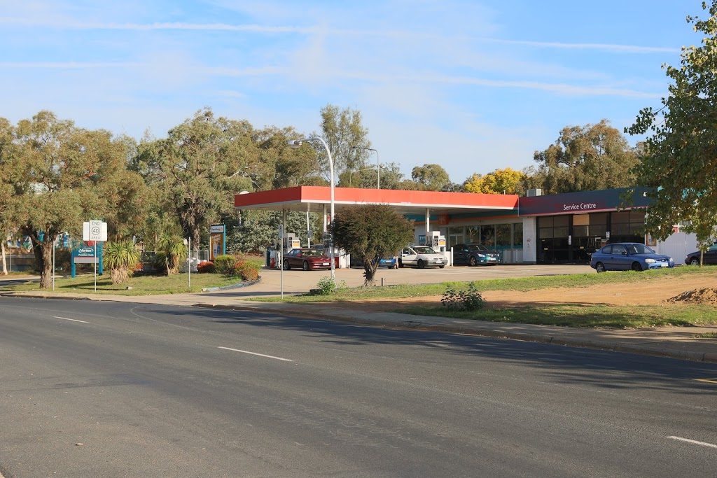 Caltex Woolworths | gas station | 1 Hardwick Cres, Holt ACT 2615, Australia | 0262546707 OR +61 2 6254 6707