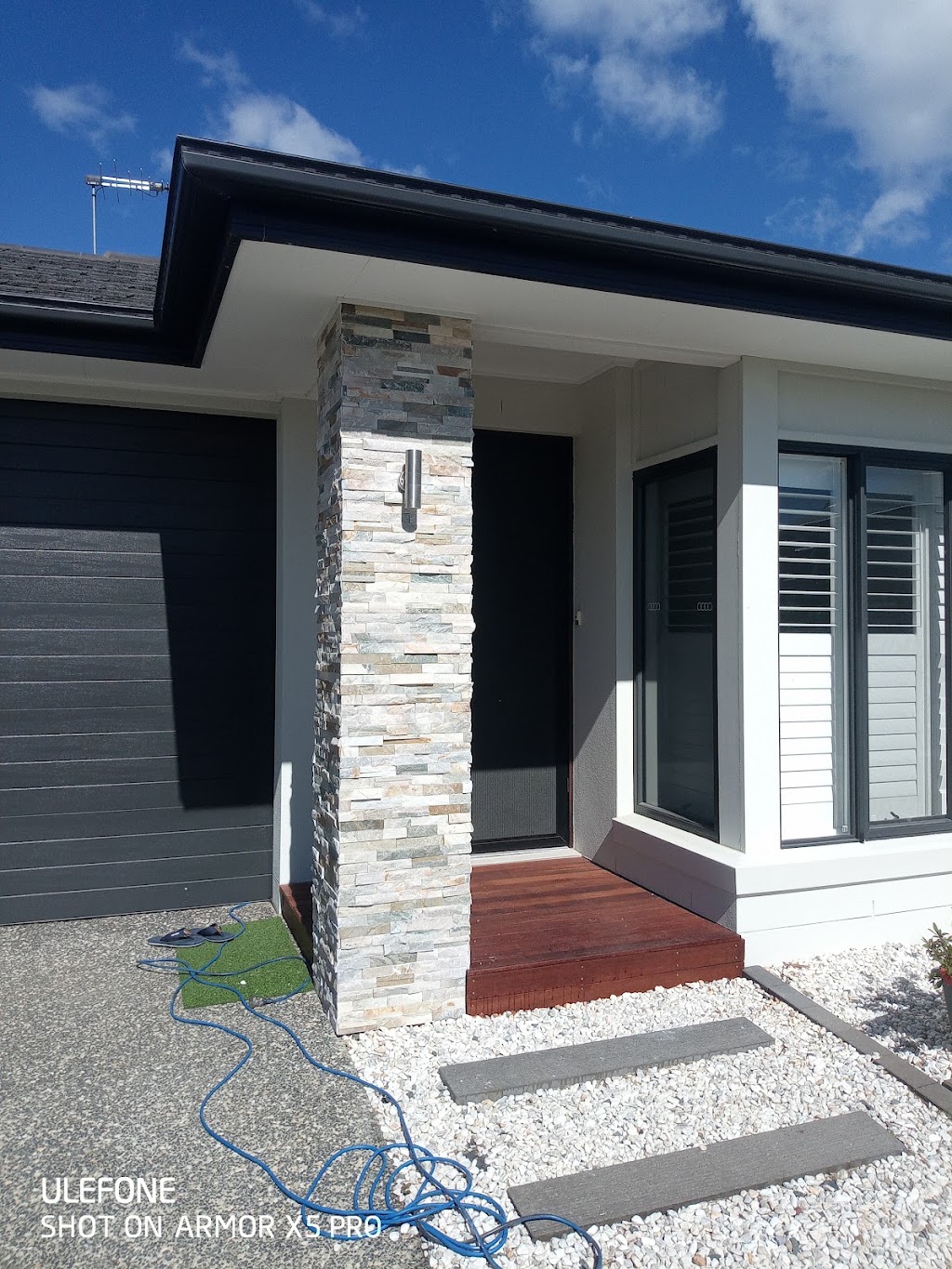 DJG Tiling & Carpentry | 41 Lexington Dr, Worongary QLD 4213, Australia | Phone: 0410 152 791