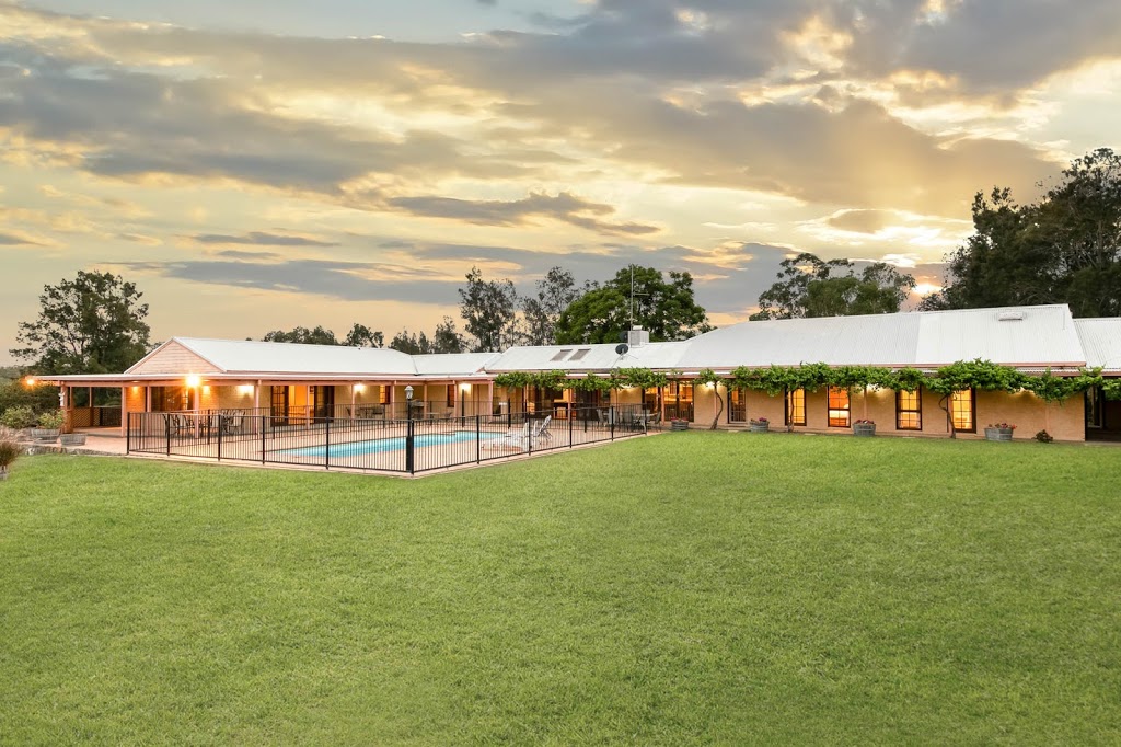 Gabriels Paddocks Winery and Accommodation | store | Deasys Rd, Rothbury NSW 2320, Australia | 0412419191 OR +61 412 419 191