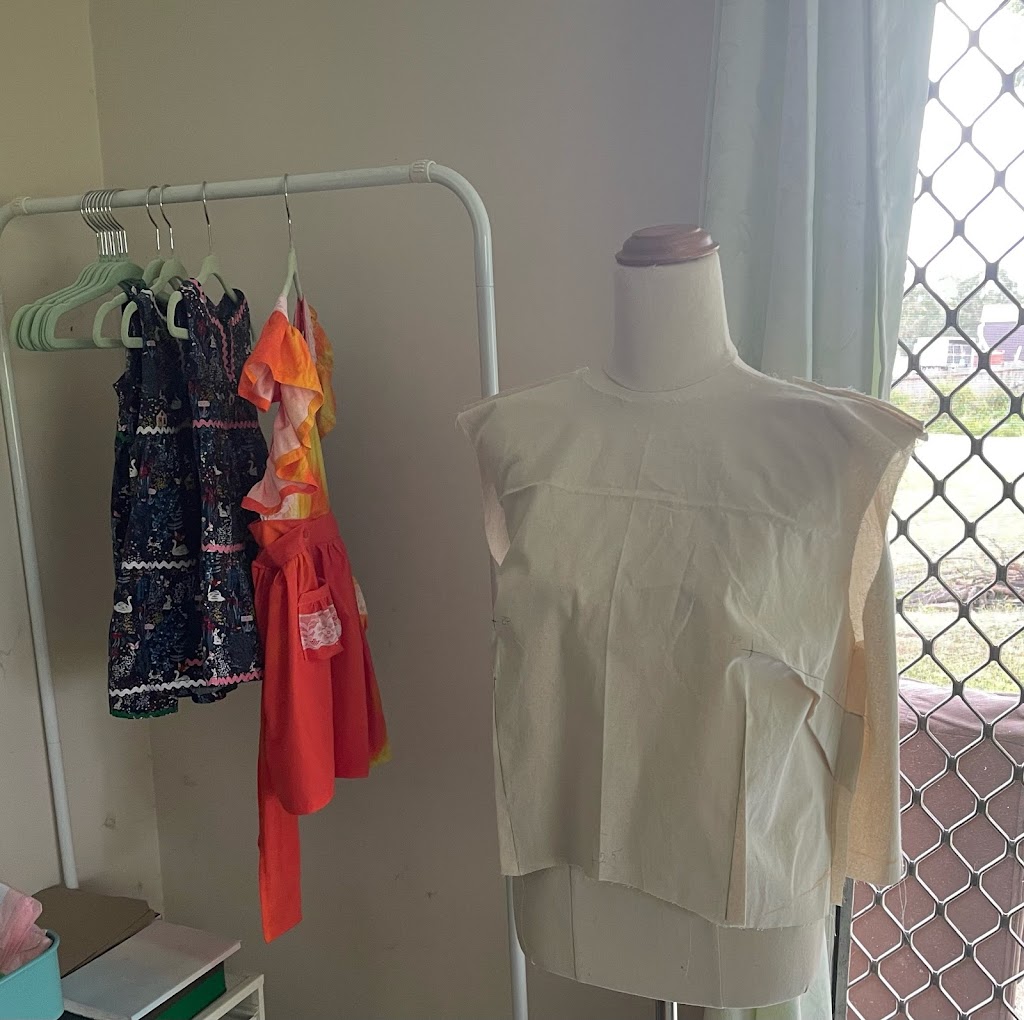 Clothing Design and Alterations by Tracey |  | 5025-5037 Mount Lindesay Hwy, South MacLean QLD 4280, Australia | 0409785777 OR +61 409 785 777