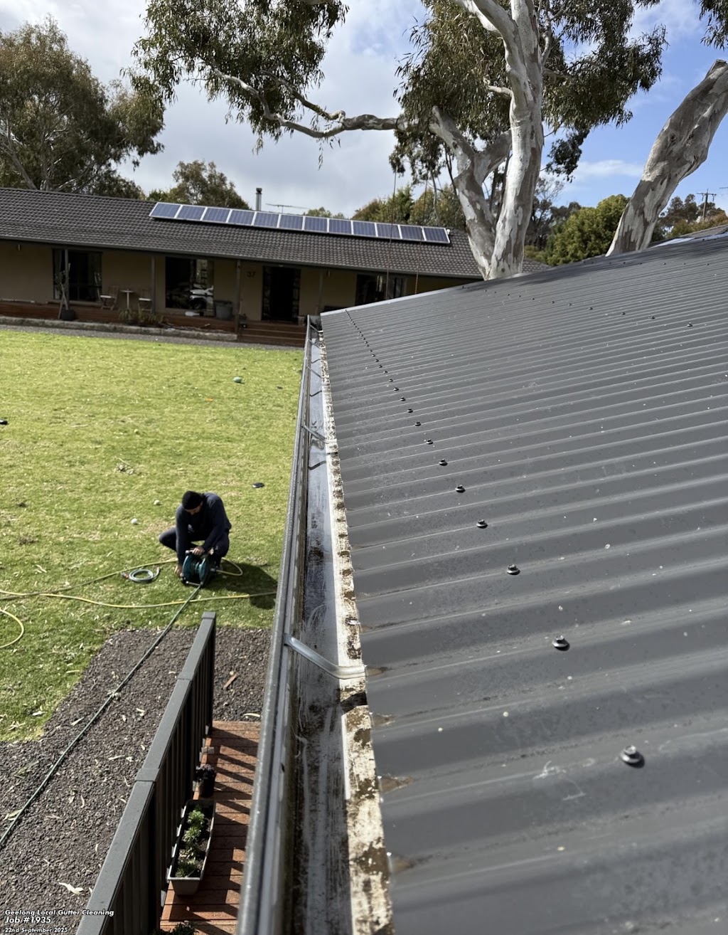 Geelong Local Roof & Gutter Cleaning | 56 Fogarty Ave, Highton VIC 3216, Australia | Phone: 0435 322 038