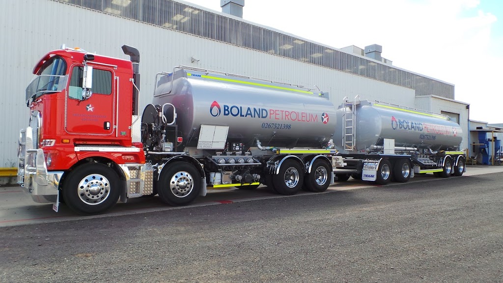 Caltex Boland Petroleum |  | cross road, Industrial Drive, Bulluss Dr, Moree NSW 2400, Australia | 0267521398 OR +61 2 6752 1398