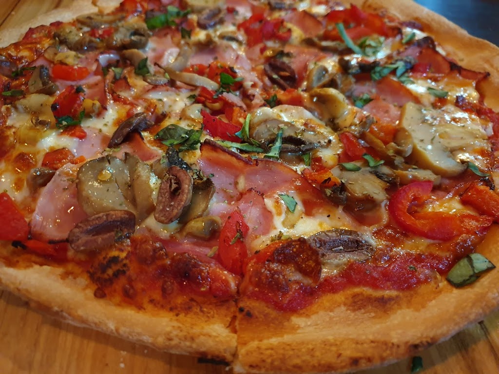 Best Coast Pizza | meal takeaway | Shop 3/32 Llewellyn St, Merewether NSW 2291, Australia | 0249100590 OR +61 2 4910 0590