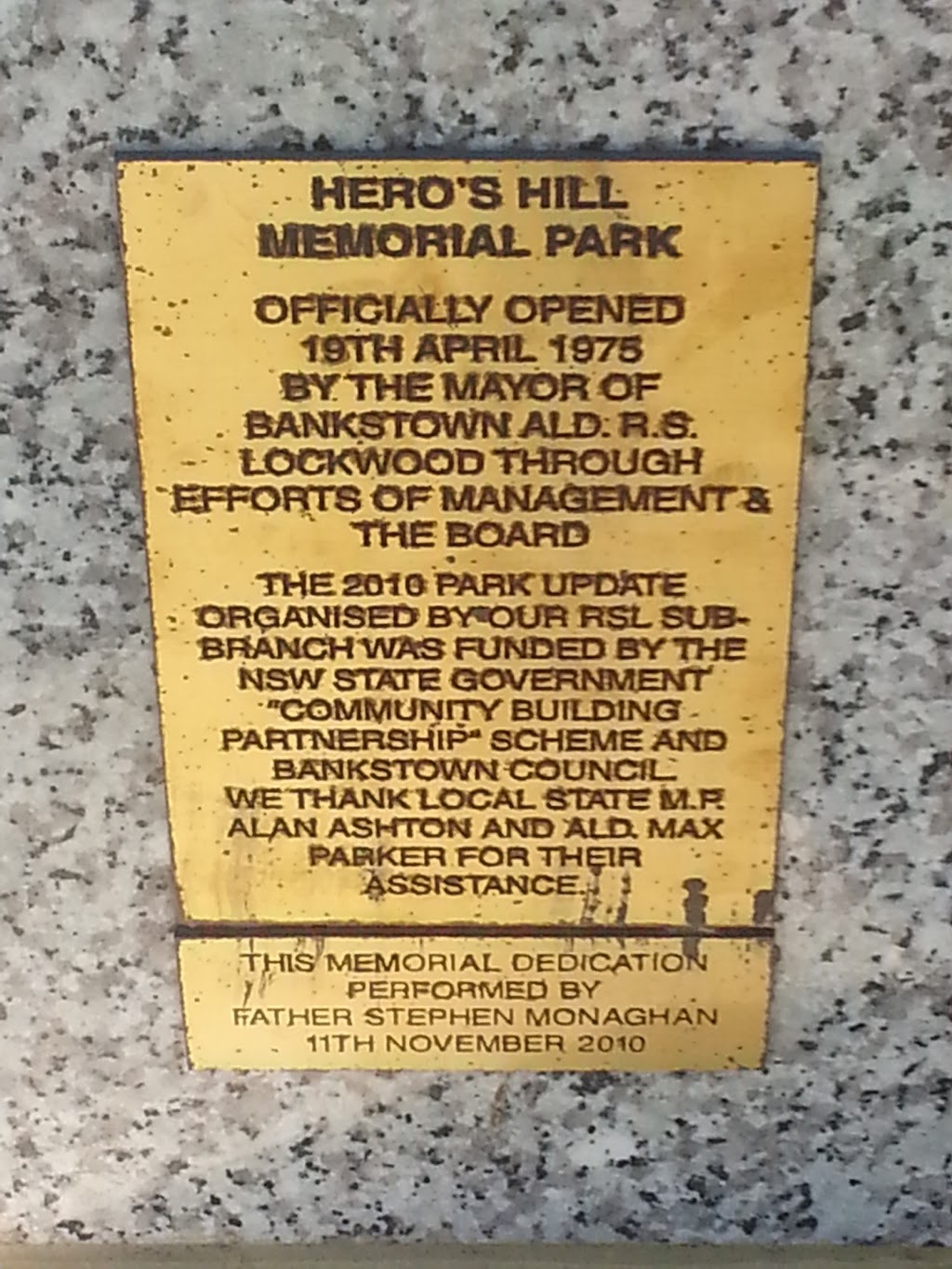 Heros Hill Memorial | park | 4220 Sandakan Rd, Revesby Heights NSW 2212, Australia | 0297079000 OR +61 2 9707 9000