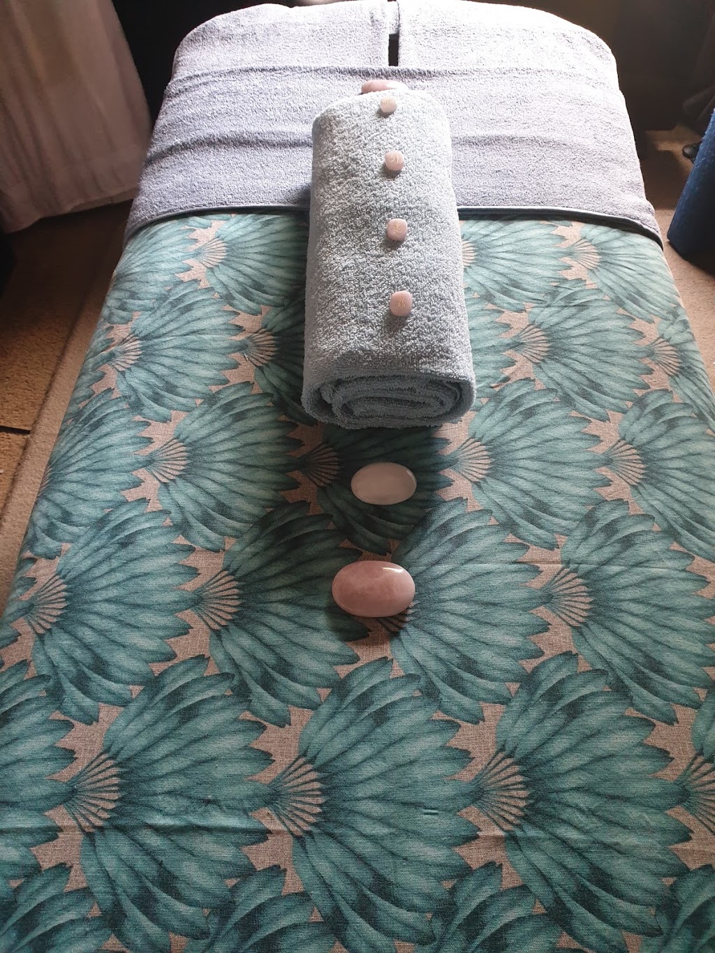 Mindful Healing - Massage and Body Care | 4 Salmon Rd, Boronia VIC 3155, Australia | Phone: 0402 215 661