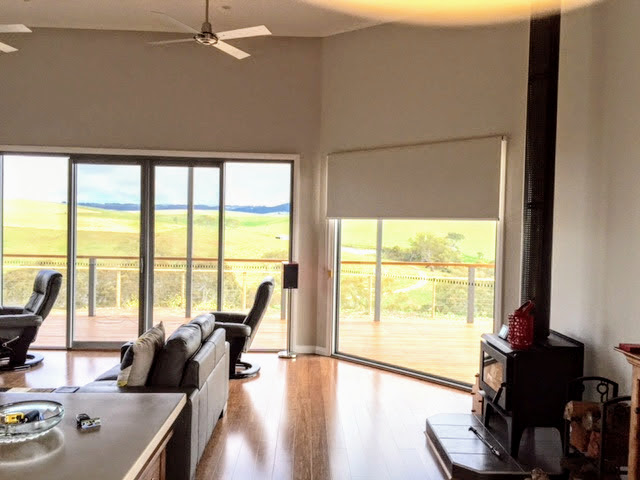 VICTOR BLINDS and CURTAINS | 10 Adelaide Rd, Victor Harbor SA 5211, Australia | Phone: (08) 8552 7616