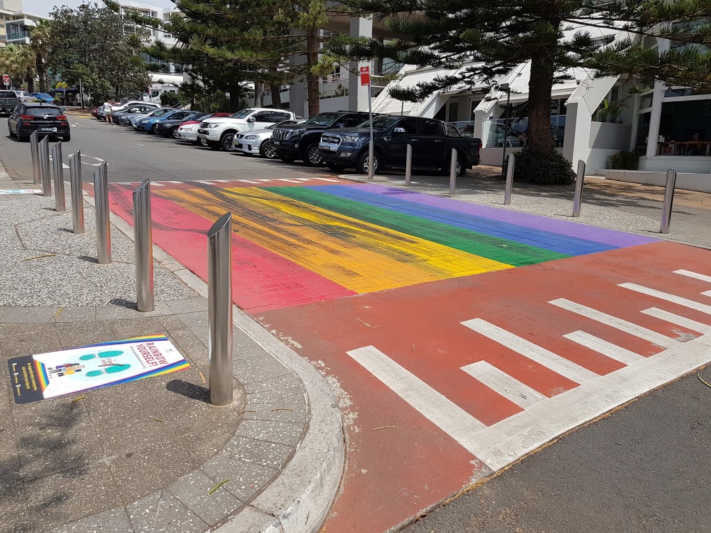 Cliff Road Rainbow Crosswalk | tourist attraction | 66 Cliff Rd, Wollongong NSW 2500, Australia | 0490104958 OR +61 490 104 958