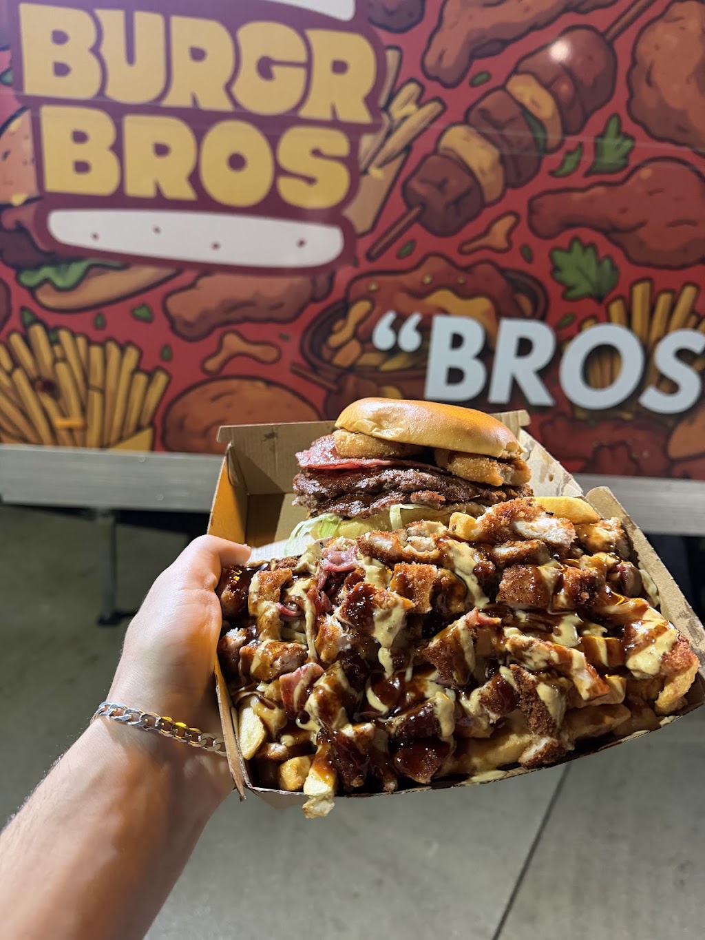 Burgr Bros | 7/5 Merryvale Rd, Minto NSW 2566, Australia | Phone: 0413 275 487