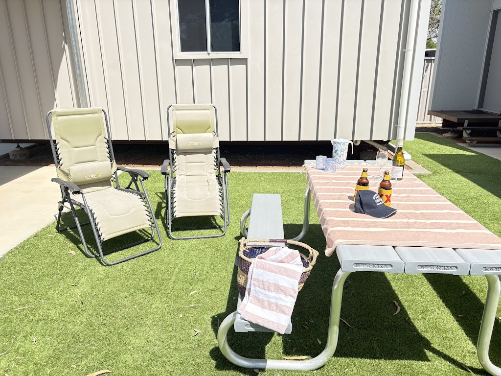 SURAT STUDIOS | Burrowes St, Surat QLD 4417, Australia | Phone: 0437 265 310