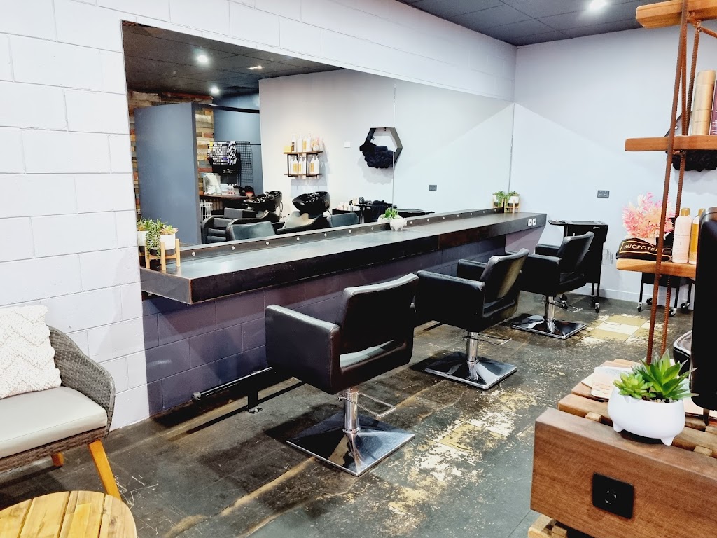 Cut & Coat Blackwater | beauty salon | shop 2/7 Rufus St, Blackwater QLD 4717, Australia | 0498181781 OR +61 498 181 781