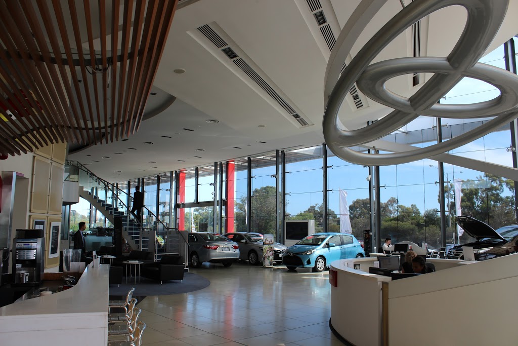 Brighton Toyota | car dealer | 77 Nepean Hwy, Elsternwick VIC 3185, Australia | 0395242000 OR +61 3 9524 2000