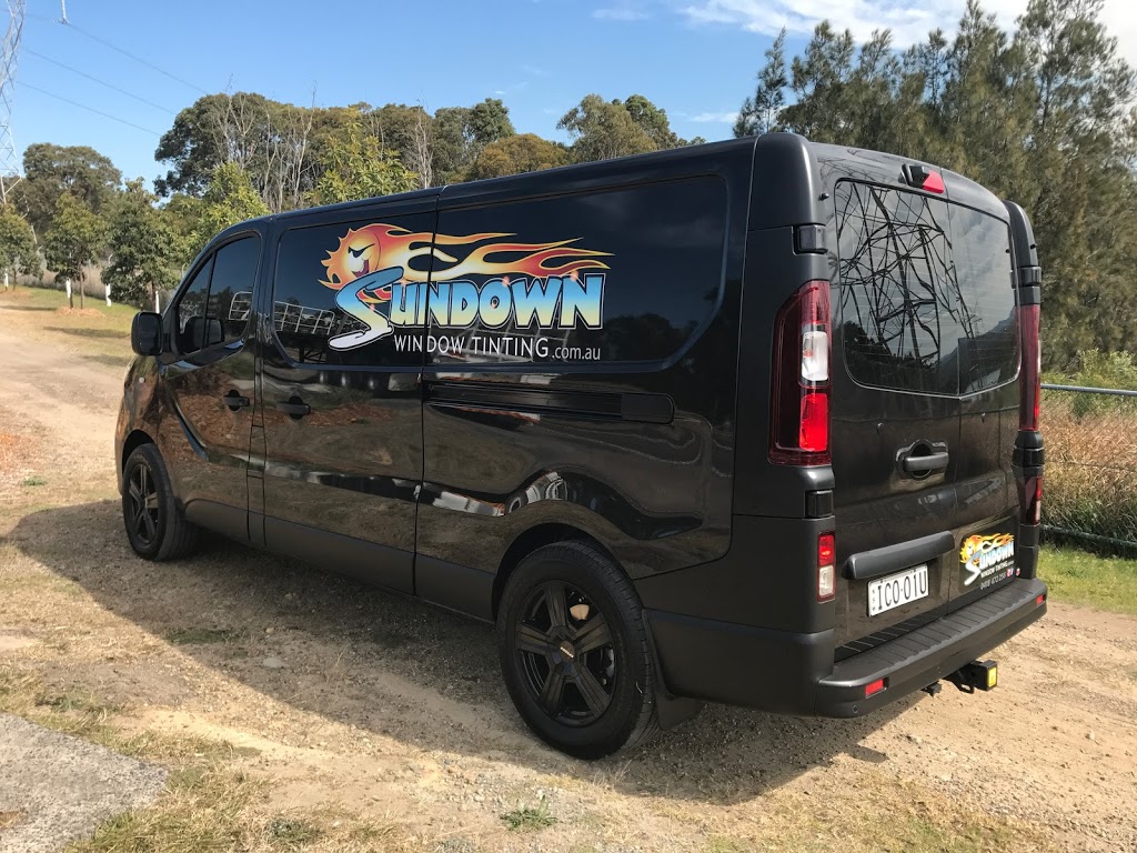 Sundown Window Tinting | 1/6 Mildon Rd, Tuggerah NSW 2259, Australia | Phone: 0418 472 256