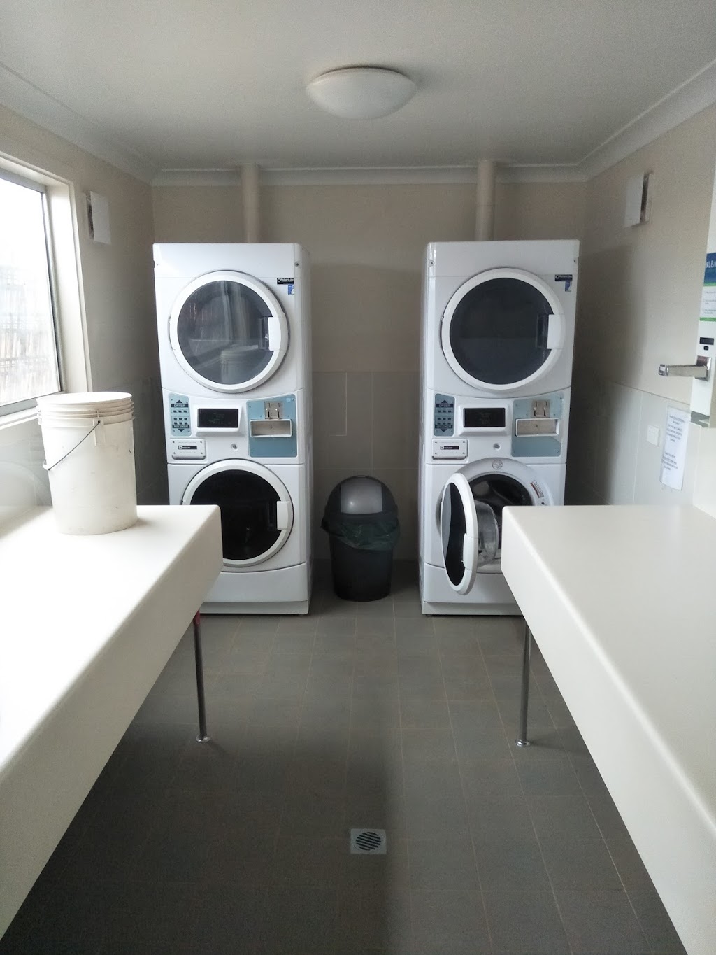 Laundry | 49 Reef St, Lake Cargelligo NSW 2672, Australia