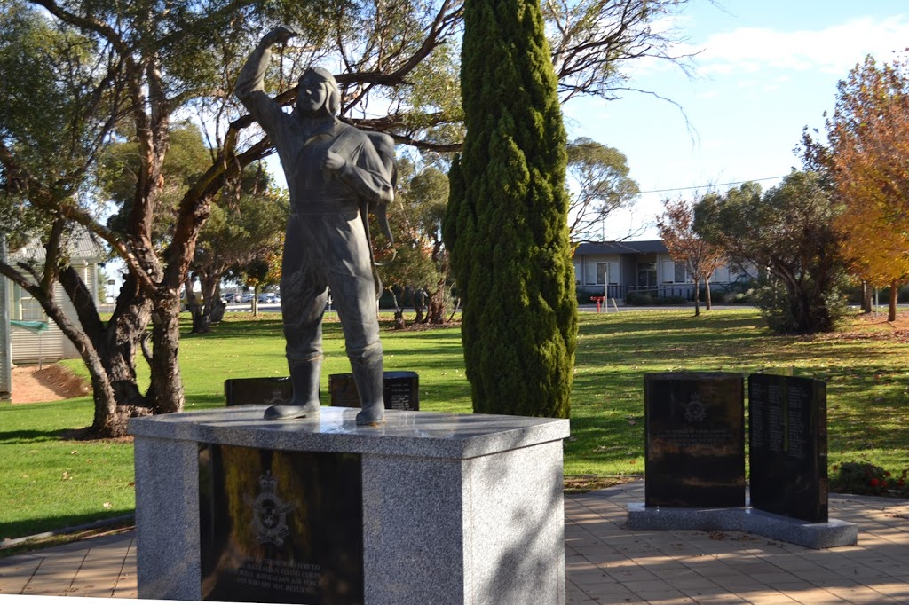 Air Force monument | Alan Mathews Dr, Mildura VIC 3500, Australia