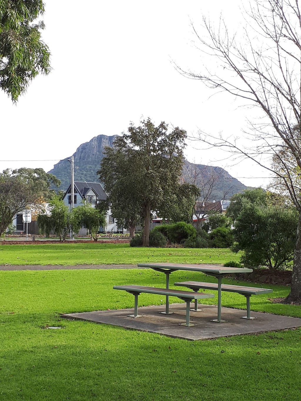 Dunkeld Memorial Park | park | 87 Parker St, Dunkeld VIC 3294, Australia