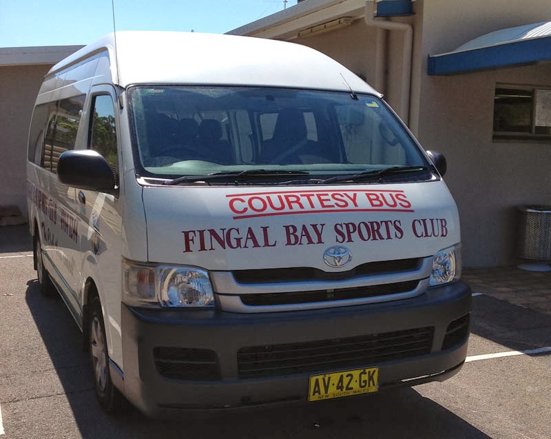 Fingal Bay Bowls Sports & Recreation Club | 100 Rocky Point Rd, Fingal Bay NSW 2315, Australia | Phone: (02) 4984 1244