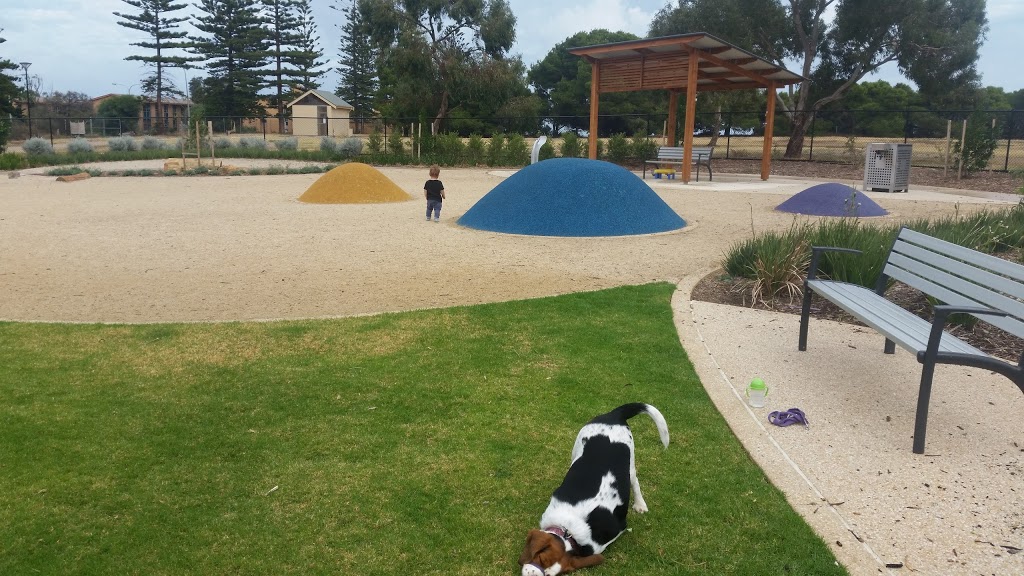 Roy Marten Dog Parks | 22 Wandana Terrace, Taperoo SA 5017, Australia