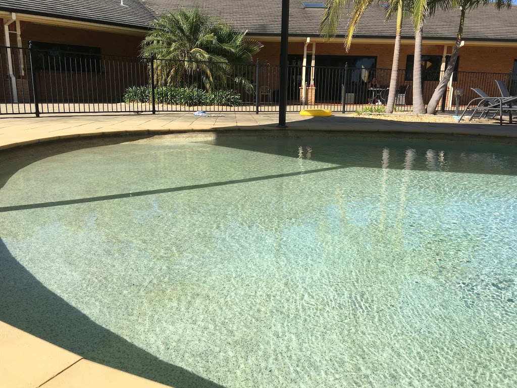 Clean Pools R Us Logan | 95 Kensington Dr, Munruben QLD 4125, Australia | Phone: 0437 363 660