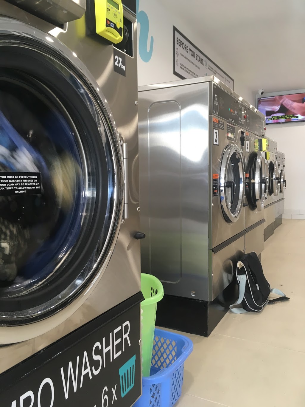 Bubbles Laundromat | laundry | 3/87 Wheatsheaf Rd, Glenroy VIC 3046, Australia | 0425835538 OR +61 425 835 538