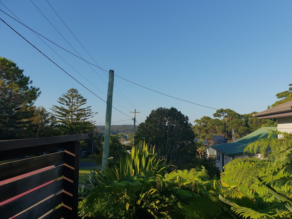 Ella May Holiday Flats | 15 Jellicoe Rd, Tuross Head NSW 2537, Australia | Phone: 0414 597 619