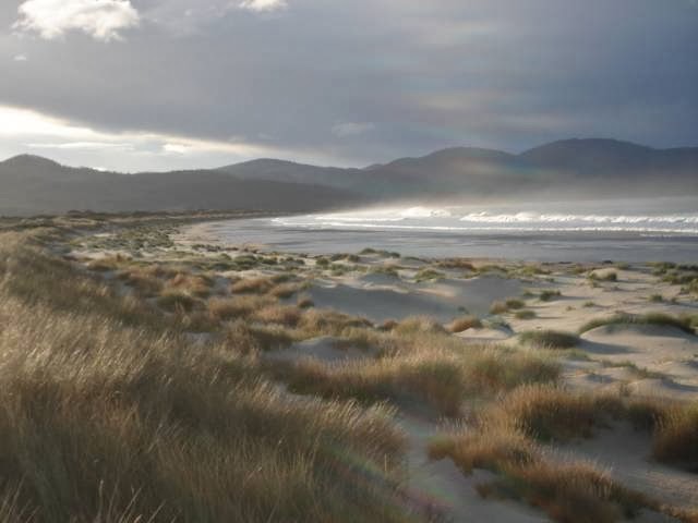 Beachbreaks Tasmania | lodging | 357 Marion Bay Rd, Bream Creek TAS 7175, Australia | 0362535476 OR +61 3 6253 5476