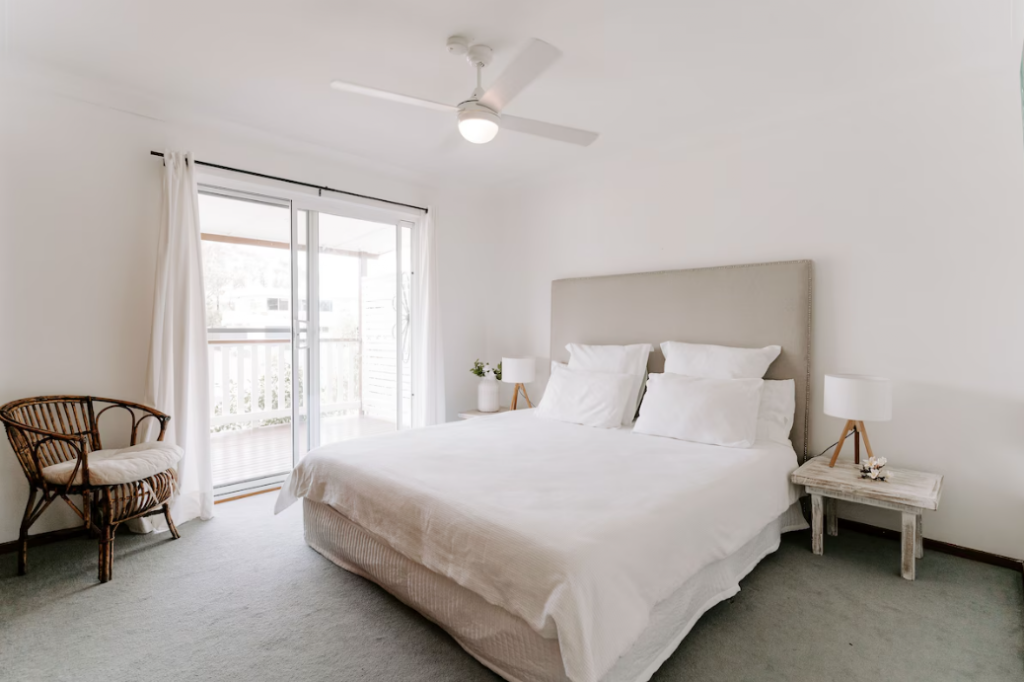 Four Quarters Currarong Beach | 35 Crookhaven Parade, Currarong NSW 2540, Australia | Phone: 0413 482 210