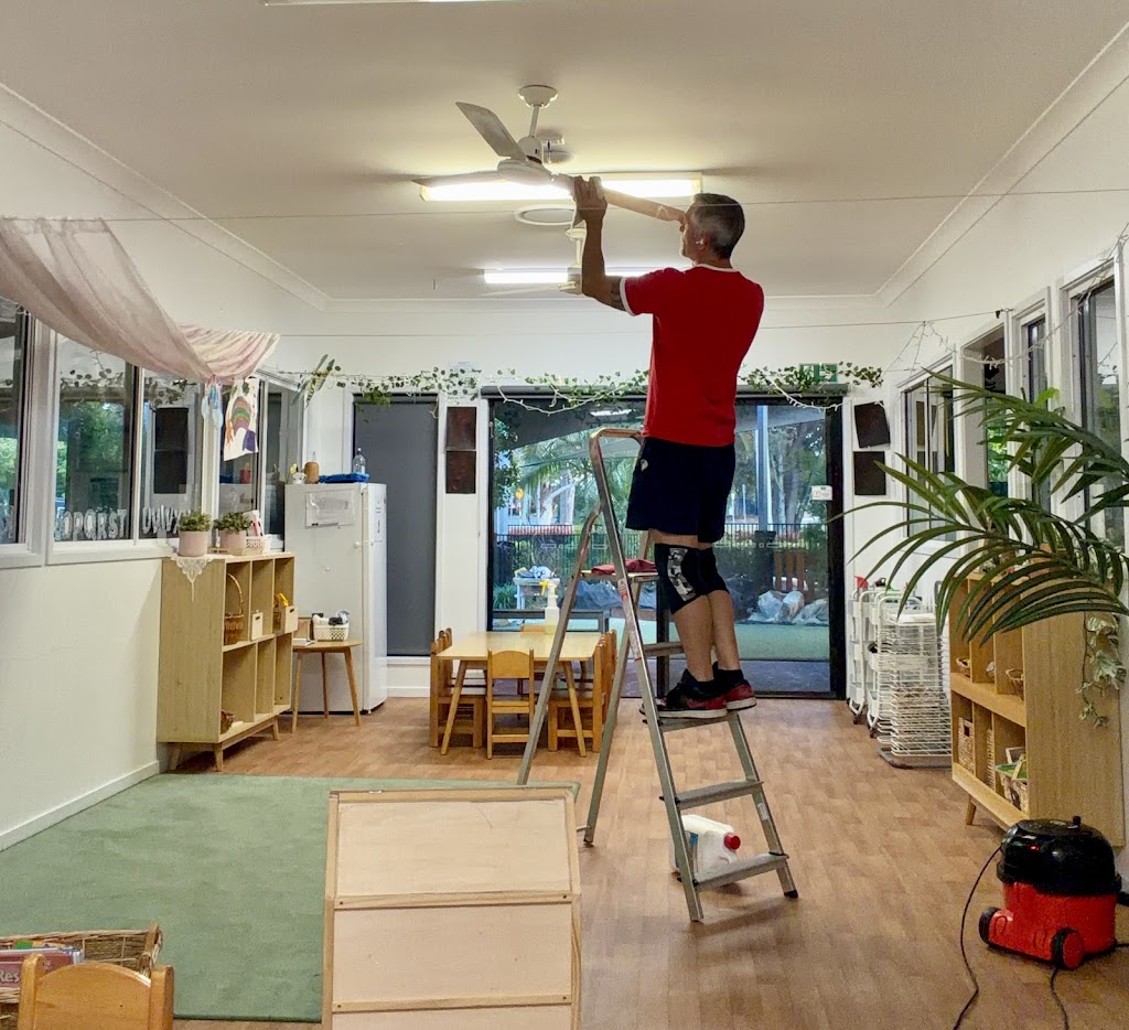 Thundersley Cleaning Company | 247 Freshwater Dr, Banksia Beach QLD 4507, Australia | Phone: 0450 116 517