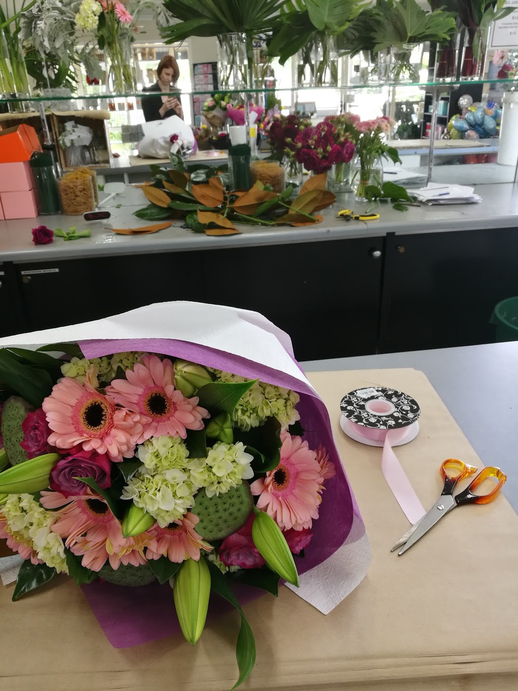 Olivieri’s Florist | 170 Pacific Hwy, Doyalson North NSW 2262, Australia | Phone: (02) 4358 8331