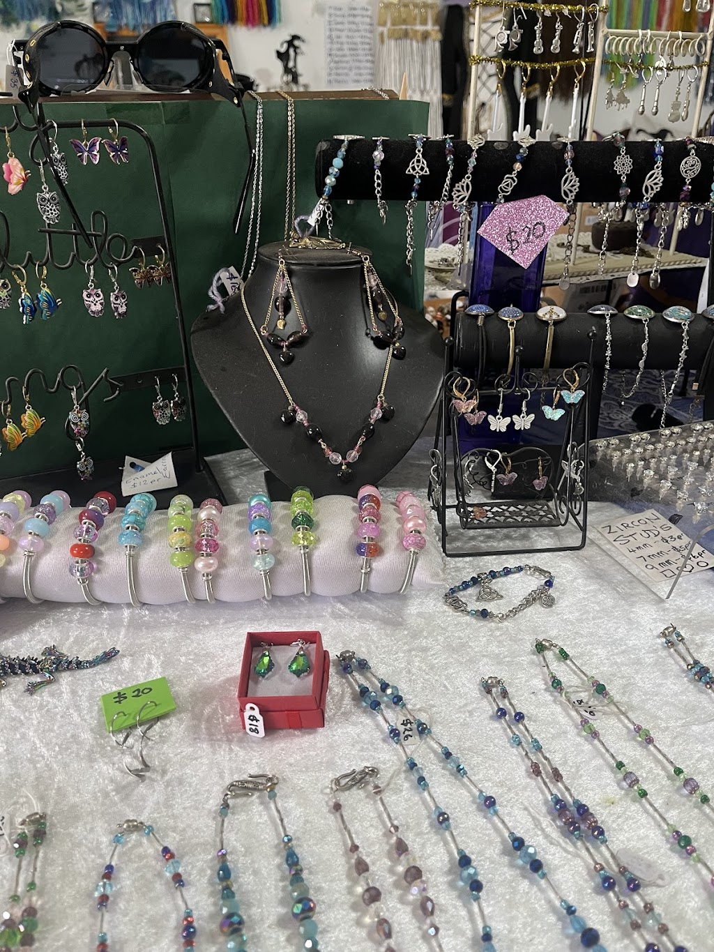 The Zen Den | 31 High St, Charlton VIC 3525, Australia | Phone: 0427 866 134