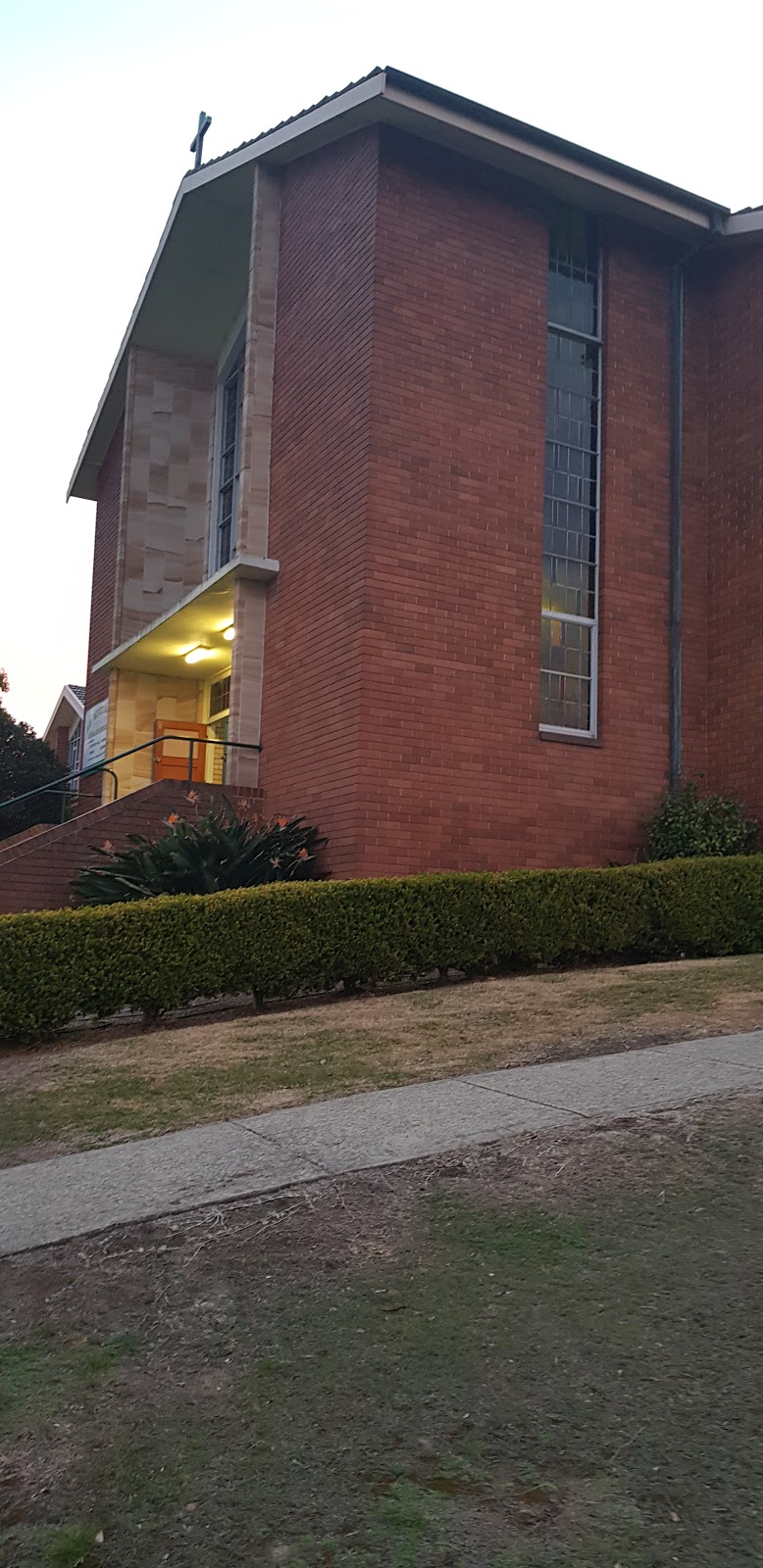 St Michaels Catholic Church | church | 45 Maxim St, West Ryde NSW 2114, Australia | 0298093536 OR +61 2 9809 3536