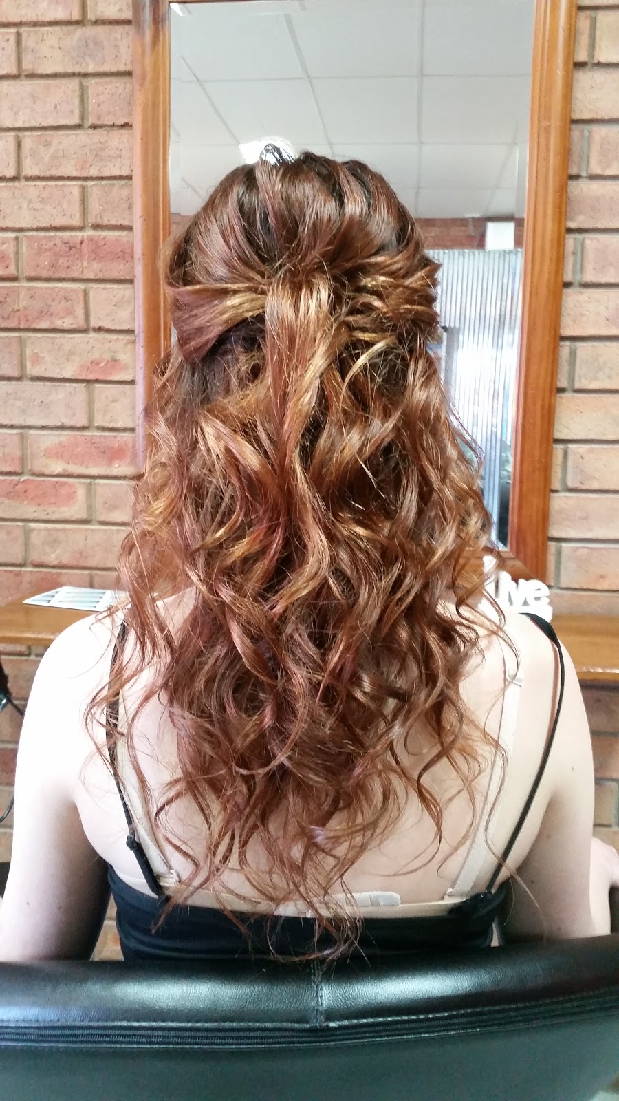 Char-Flair Hair & Beauty | beauty salon | Shop/6 Wentworth St, Wentworth NSW 2648, Australia | 0350273565 OR +61 3 5027 3565