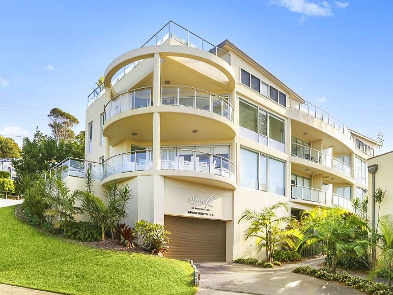 Amalfi #1 | 1/49-51 Painters Ln, Terrigal NSW 2260, Australia | Phone: (02) 4385 9564