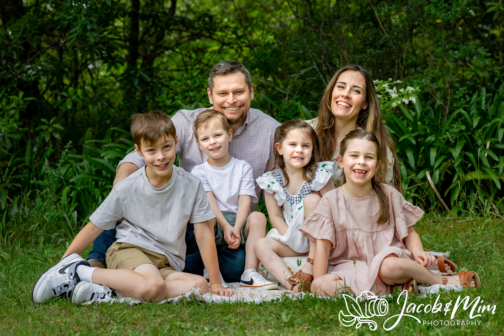 Jacob & Mim Photography | Clear View Parade, Hazelbrook NSW 2779, Australia | Phone: 0404 466 411
