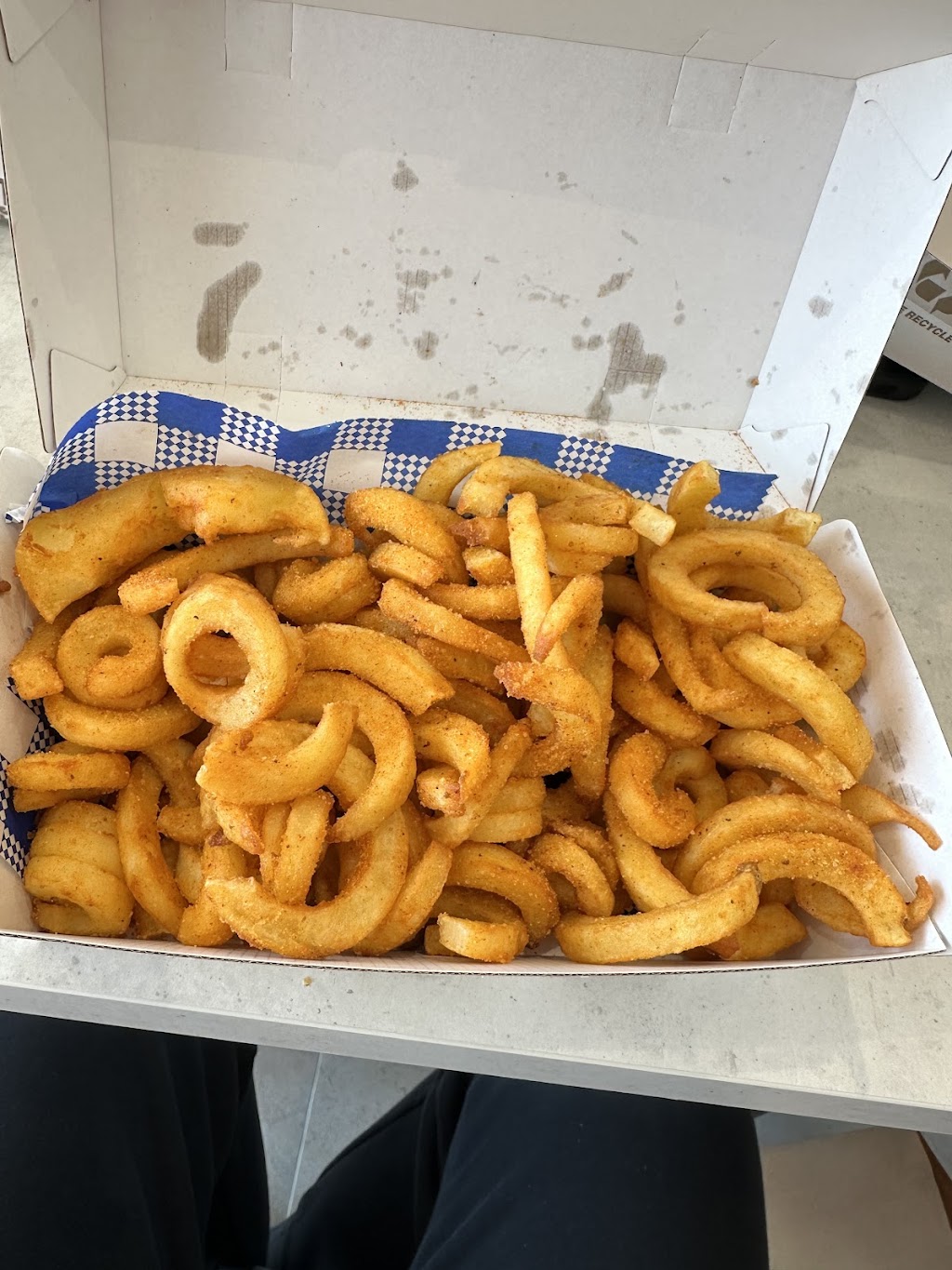 Burgerville The Entrance | 212 The Entrance Rd, Long Jetty NSW 2261, Australia | Phone: (02) 7240 6437