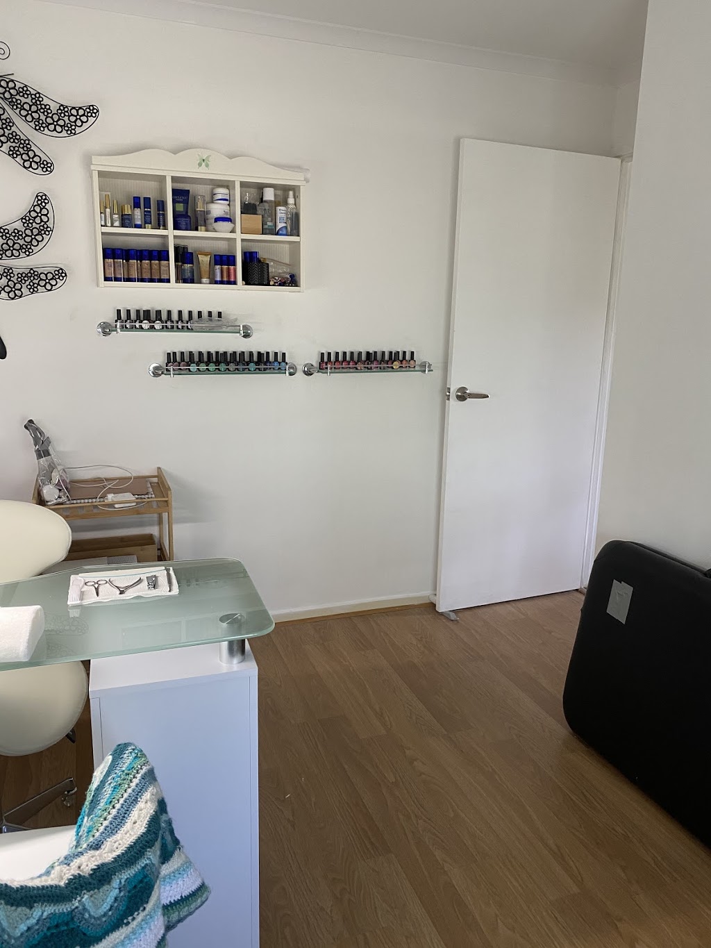 Lollys Beauty | 13 Stonybrook Grove, Mount Barker SA 5251, Australia | Phone: 0432 735 689