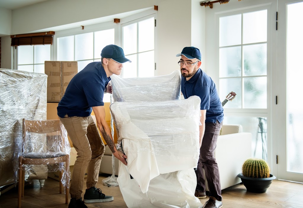 Melbourne Furniture Removals, Storage & Packing | 5 Swanson Cres, Chadstone VIC 3148, Australia | Phone: (03) 8797 2785