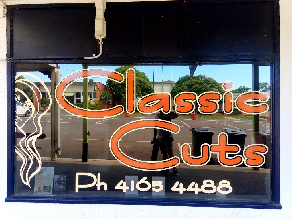 Classic Cuts Hair Studio | 35 Lyons St, Mundubbera QLD 4626, Australia | Phone: (07) 4165 4488