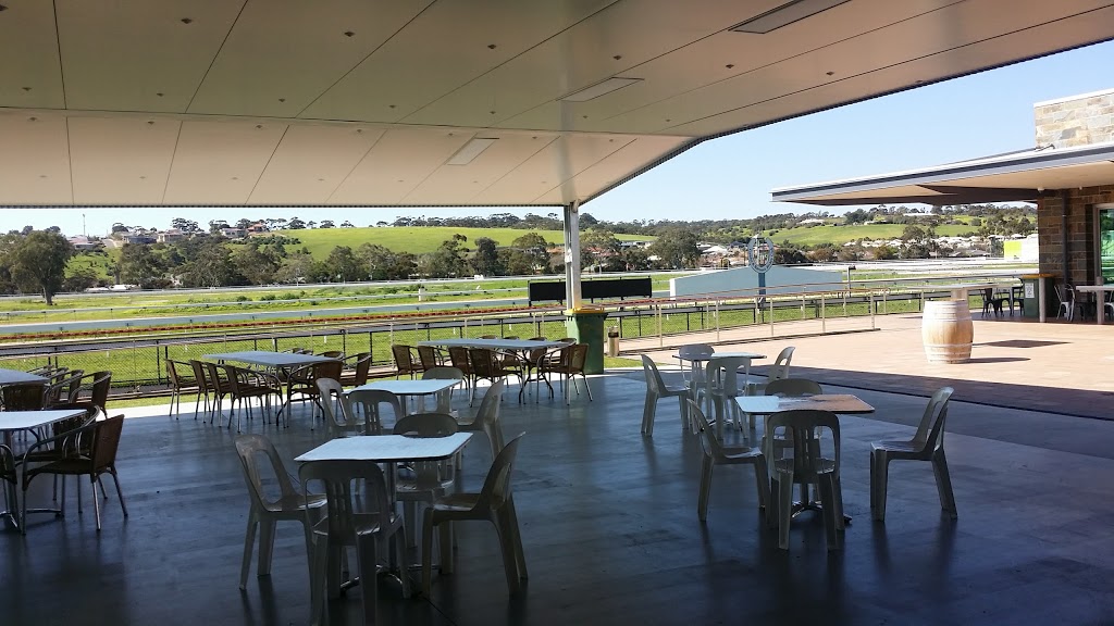 Gawler & Barossa Jockey Club | park | Barnet Rd, Evanston SA 5116, Australia | 0885221801 OR +61 8 8522 1801