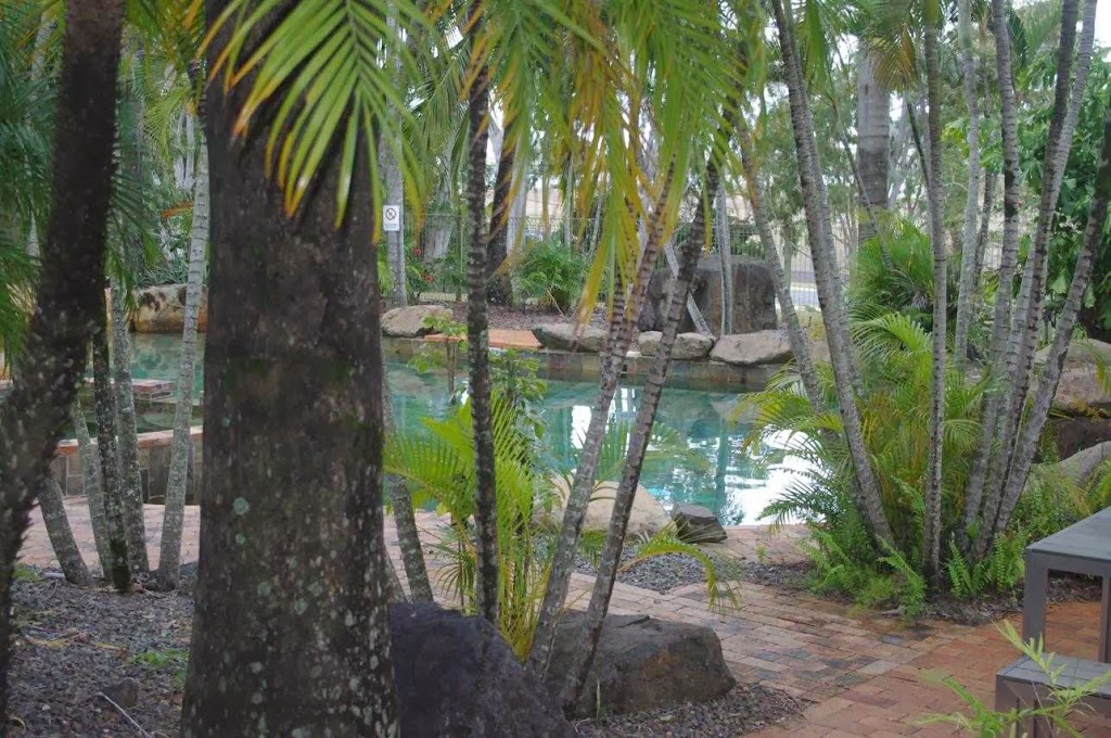 Colonial Palms Motor Inn | lodging | 2 Hermitage Dr, Airlie Beach QLD 4802, Australia | 0749467166 OR +61 7 4946 7166