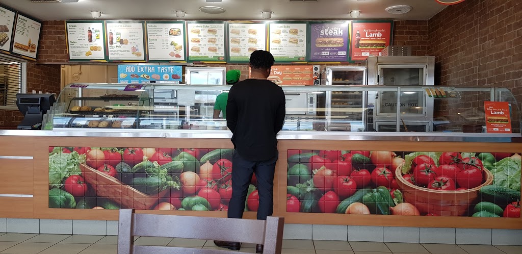 Subway Gosnells | restaurant | 7/2328 Albany Hwy, Gosnells WA 6110, Australia | 0894908687 OR +61 8 9490 8687